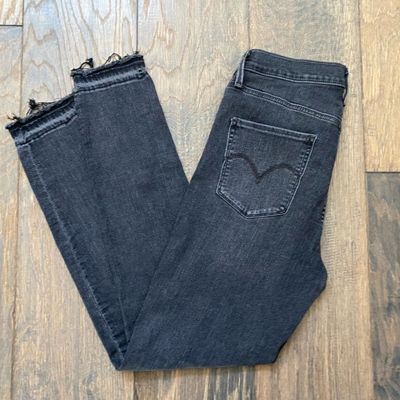 W29 L30 Black Levi’s - Picture 3 of 13